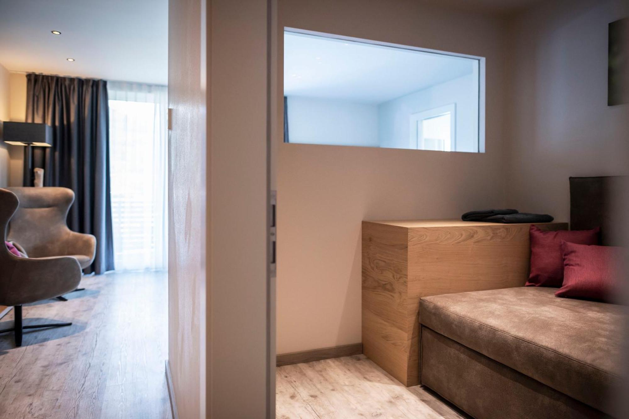 Hotel Pfeiss Lana Extérieur photo